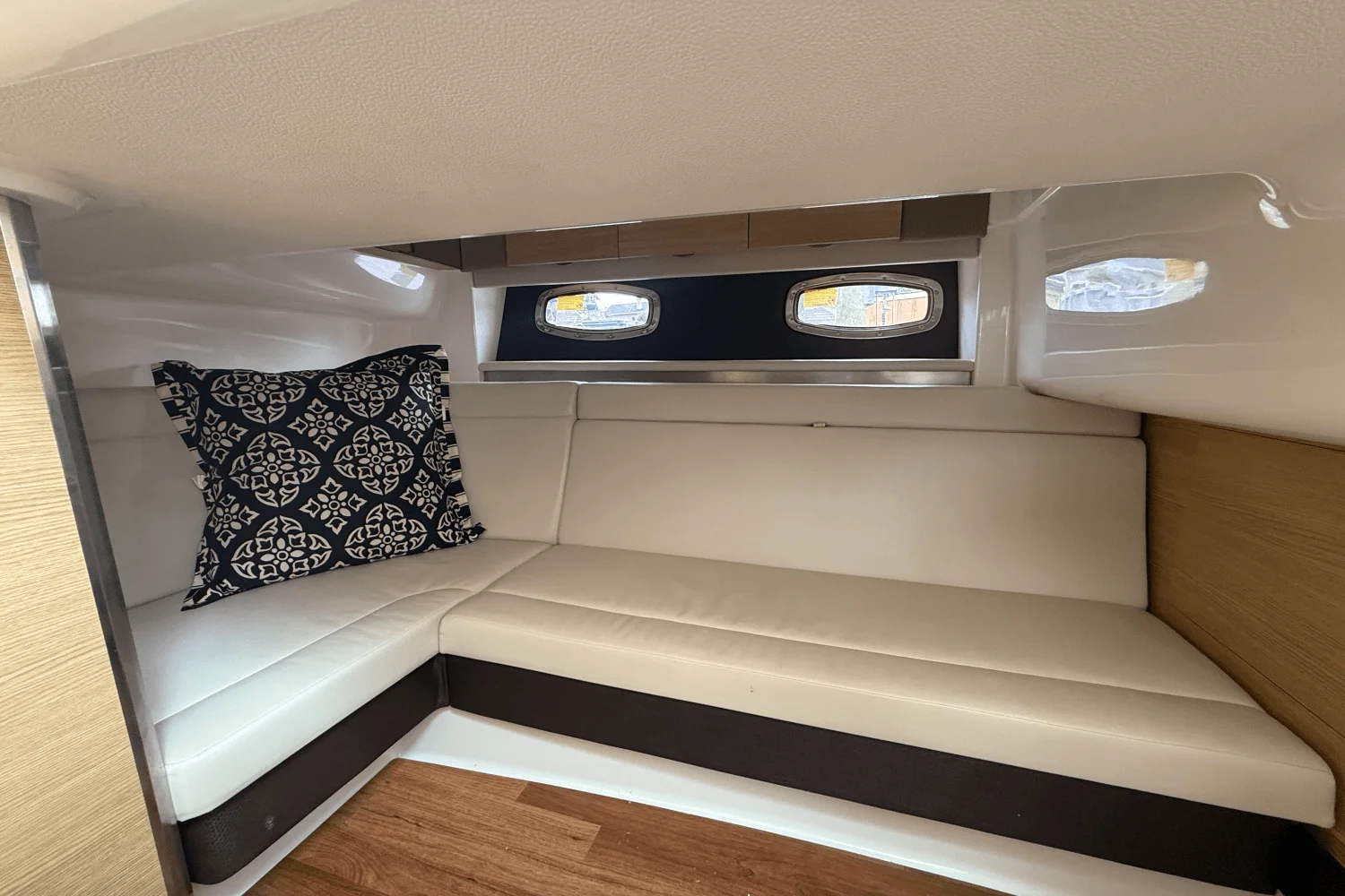 2015 Chaparral 327 SSX Image Thumbnail #22