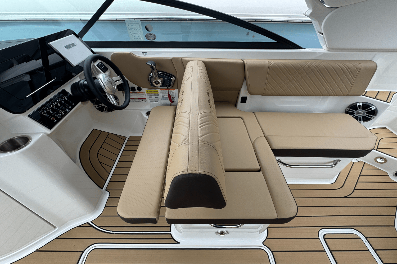 2025 Sea Ray SDX 250 Outboard Image Thumbnail #26