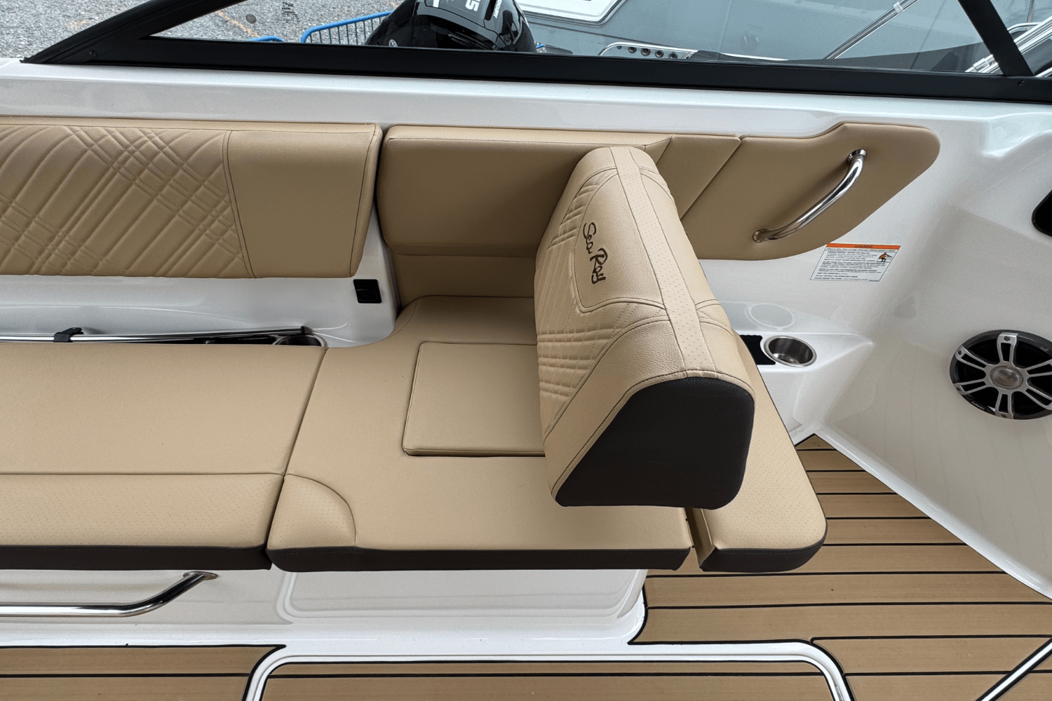 2025 Sea Ray SDX 250 Outboard Image Thumbnail #20