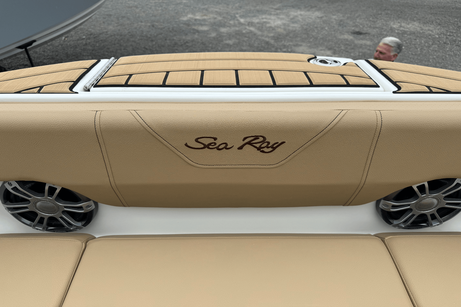 2025 Sea Ray SDX 250 Outboard Image Thumbnail #54