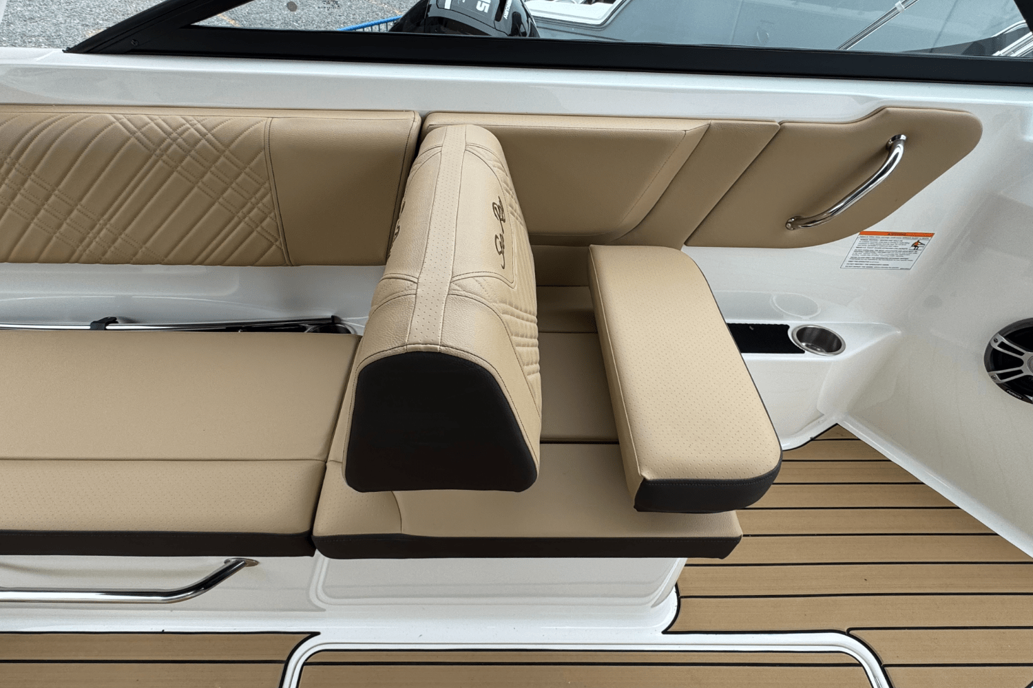 2025 Sea Ray SDX 250 Outboard Image Thumbnail #19