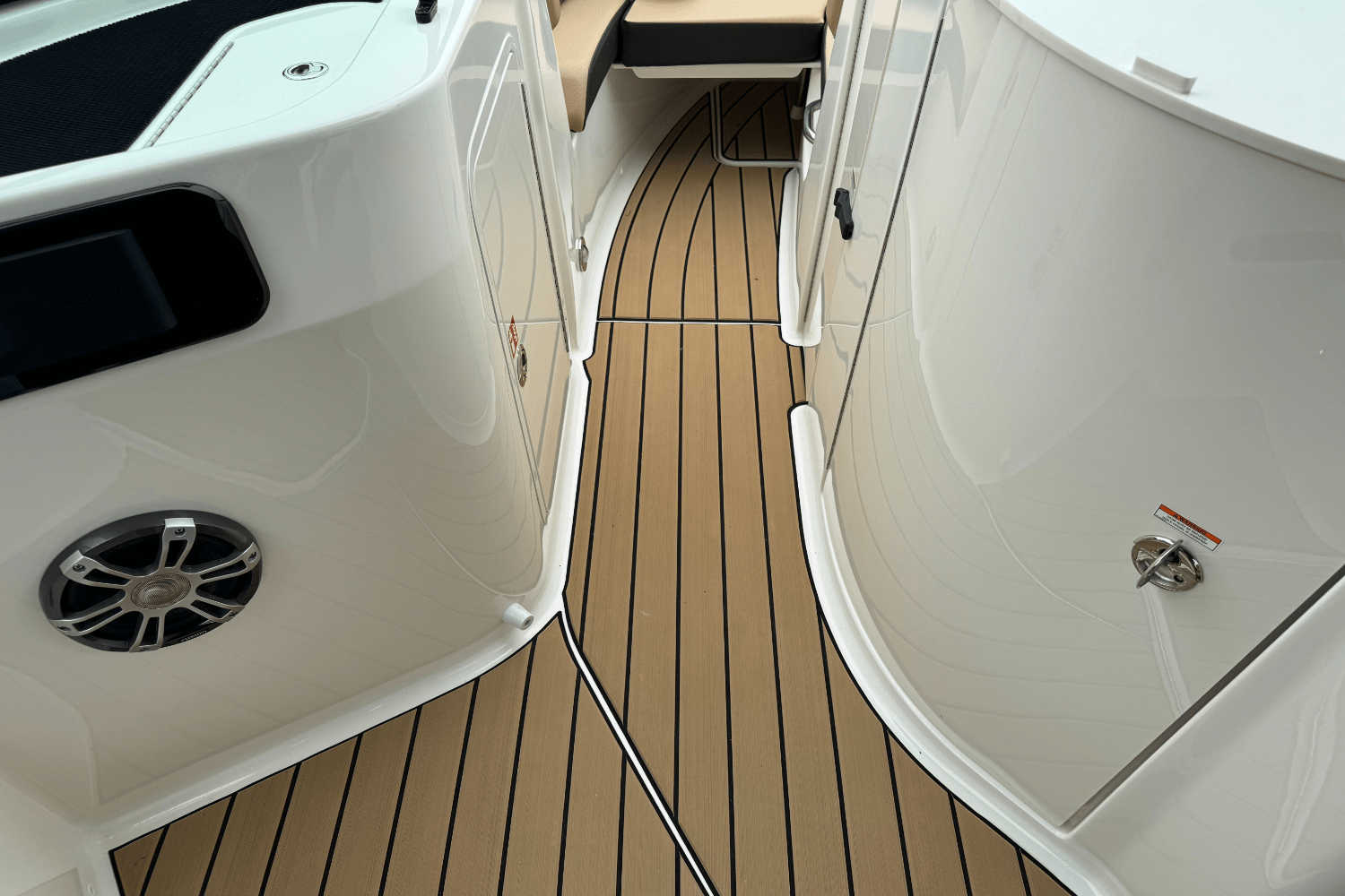 2025 Sea Ray SDX 250 Outboard Image Thumbnail #46