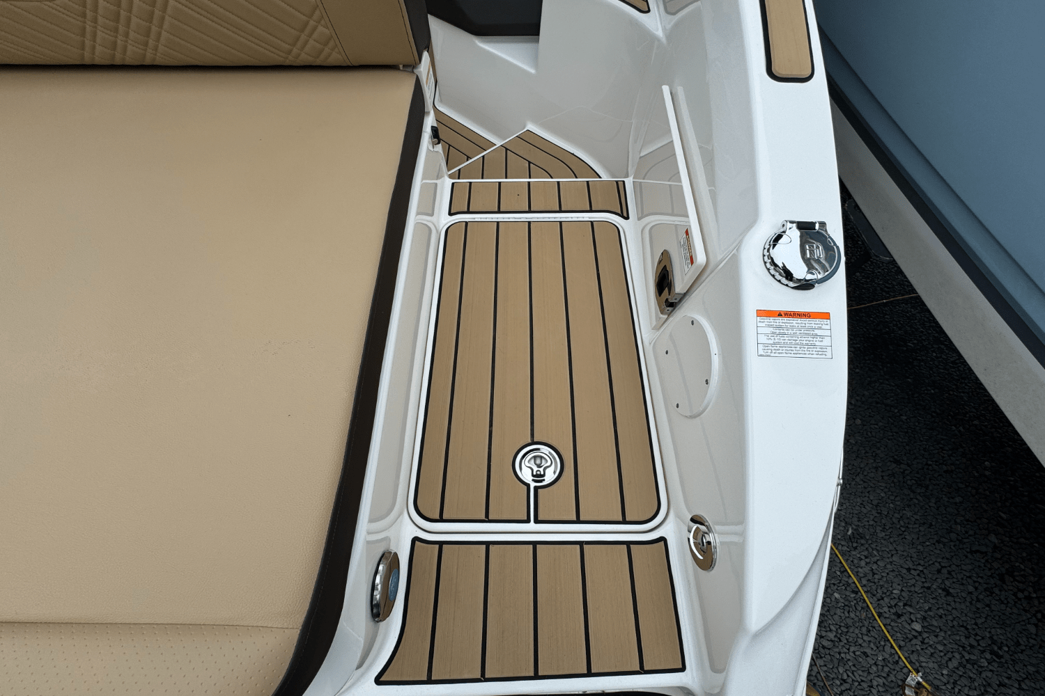2025 Sea Ray SDX 250 Outboard Image Thumbnail #12