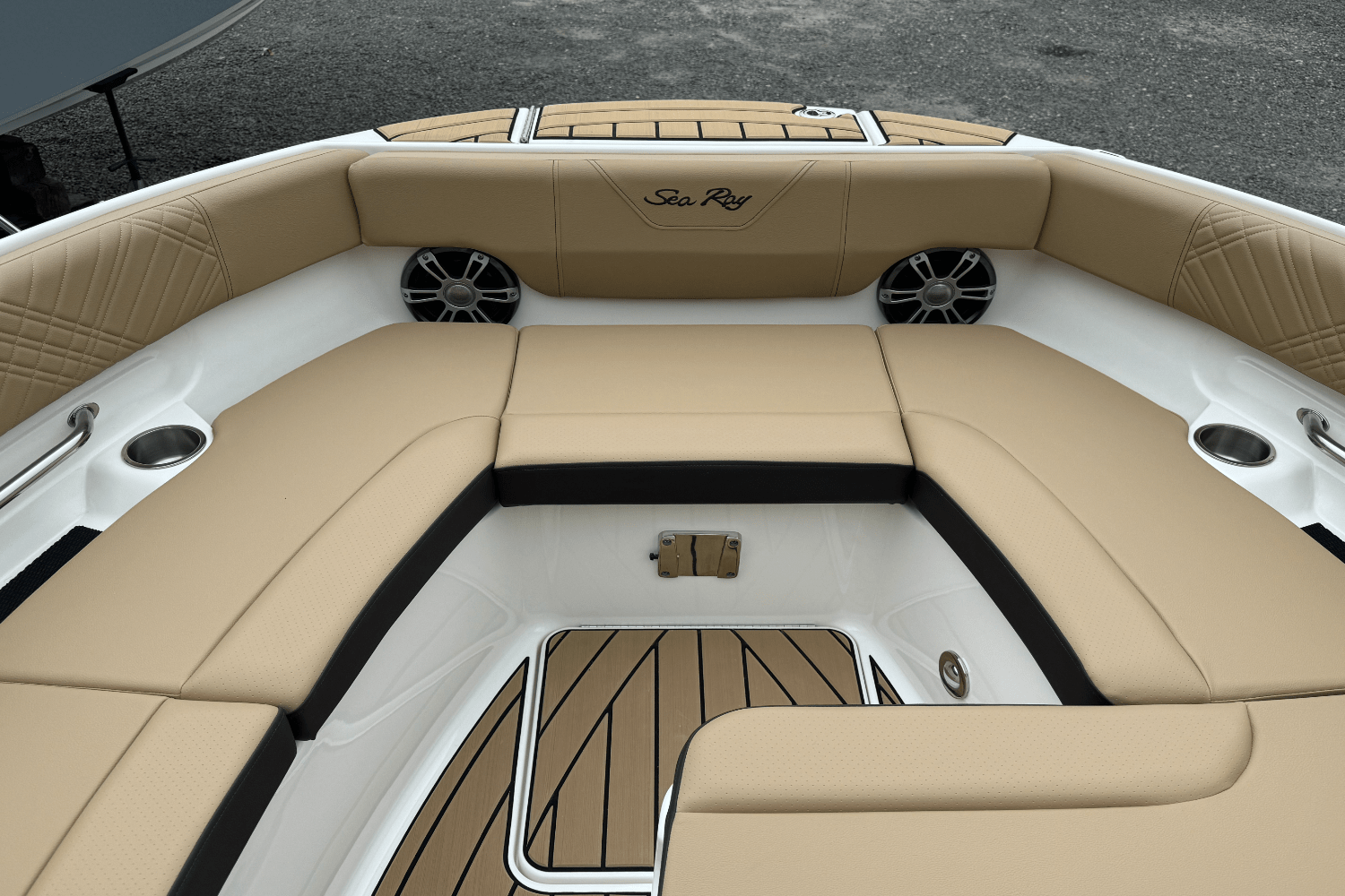 2025 Sea Ray SDX 250 Outboard Image Thumbnail #53