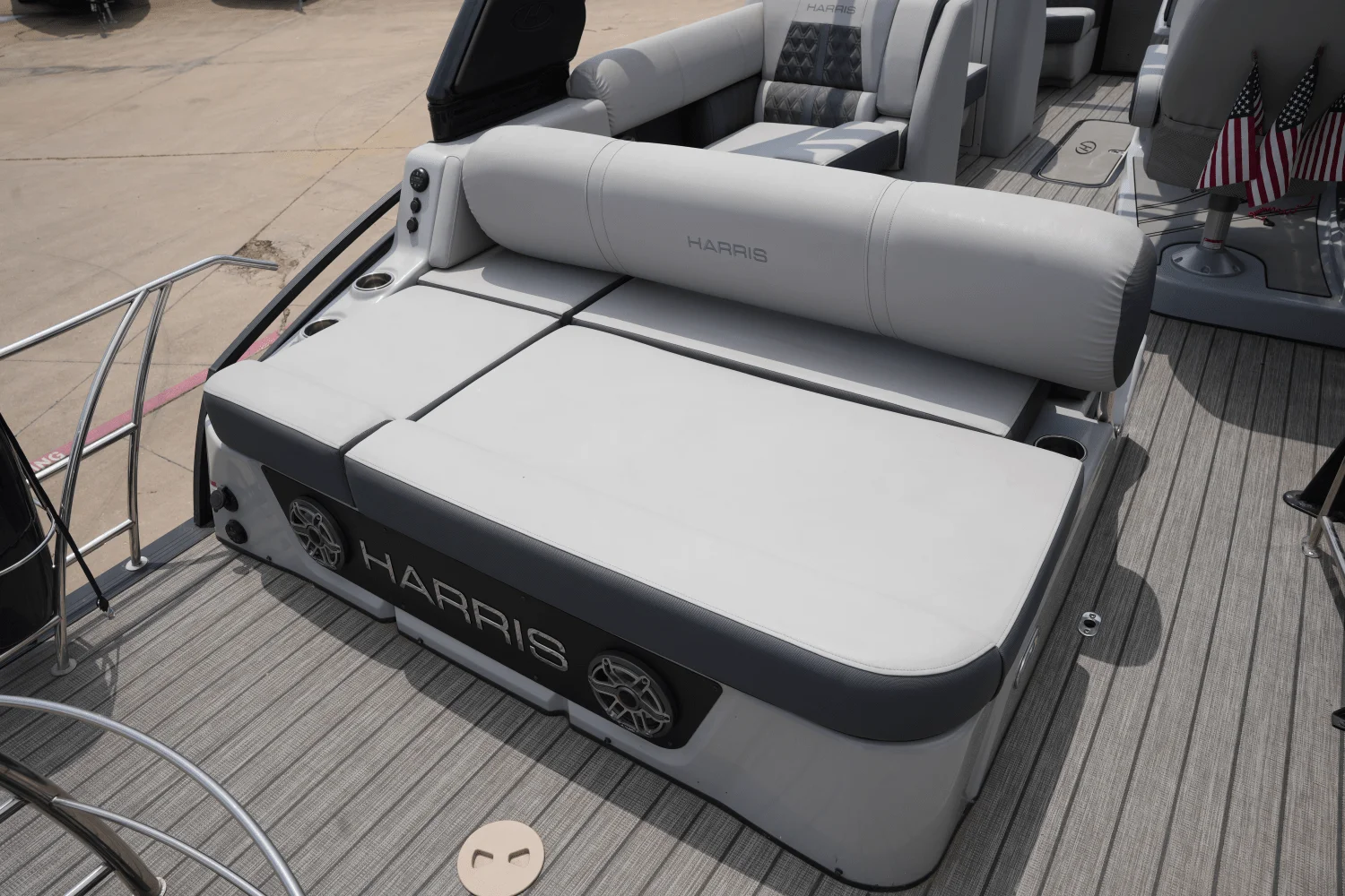 2022 Harris 230 SOLSTICE Image Thumbnail #18