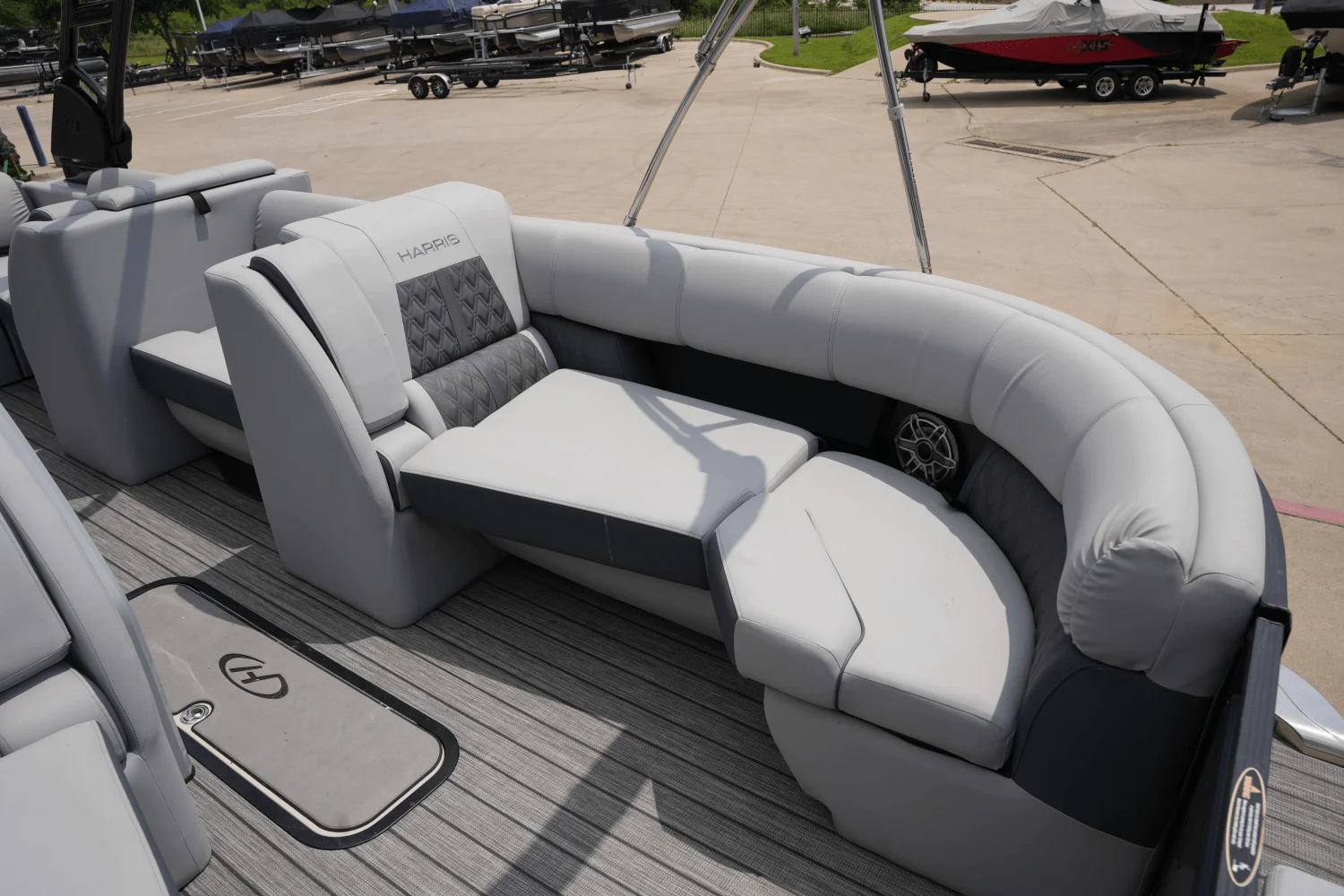 2022 Harris 230 SOLSTICE Image Thumbnail #9