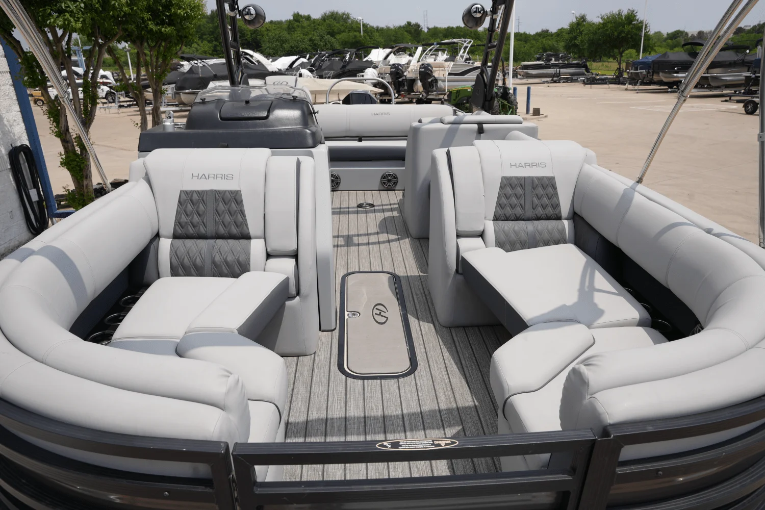 2022 Harris 230 SOLSTICE Image Thumbnail #6