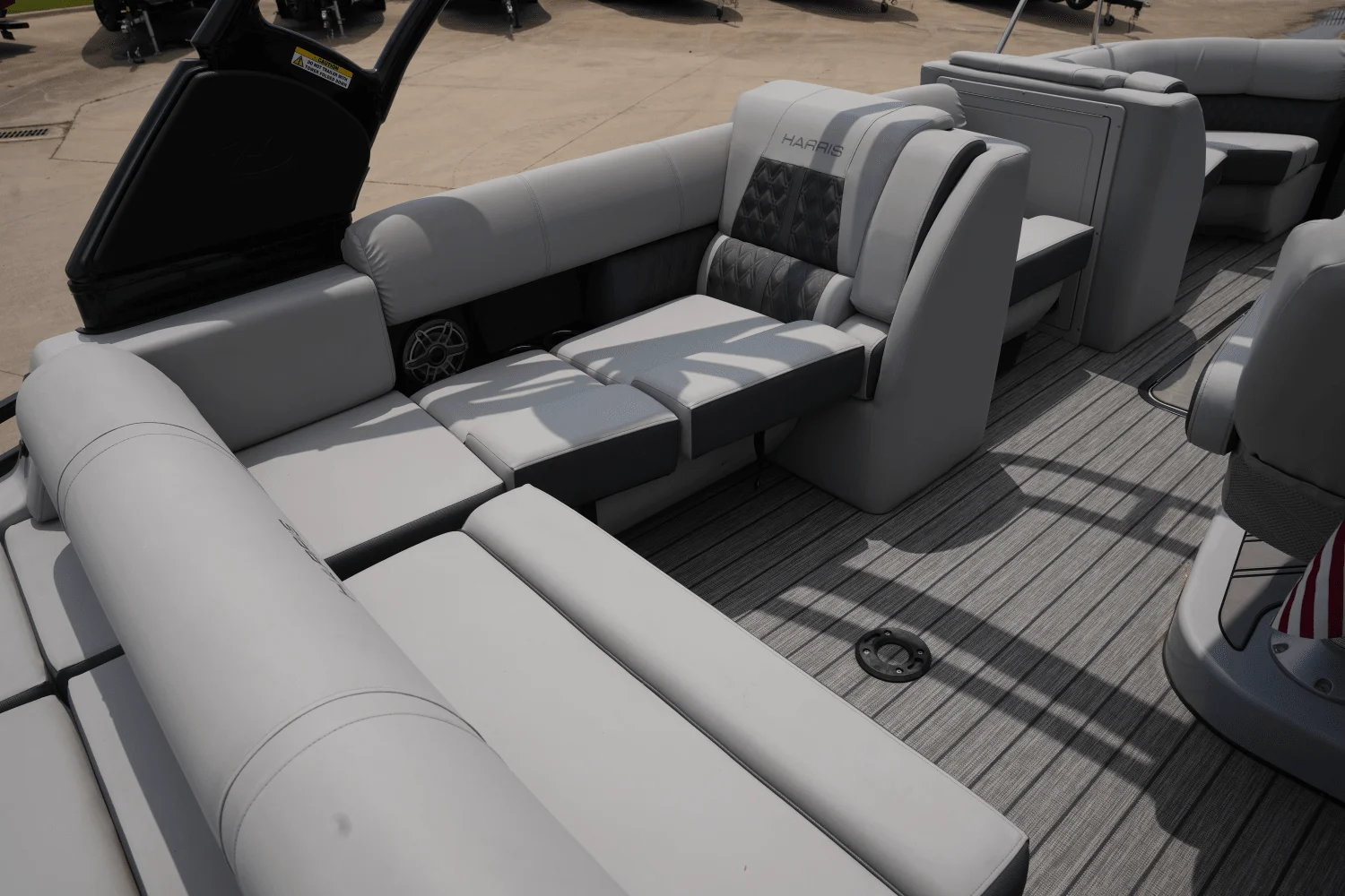 2022 Harris 230 SOLSTICE Image Thumbnail #16