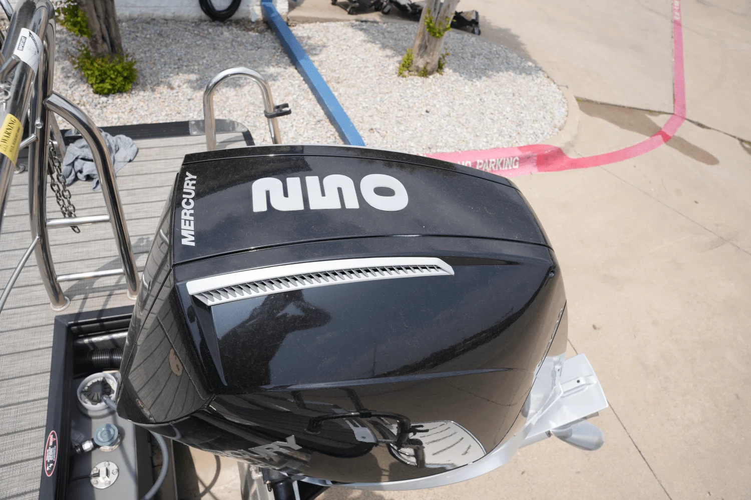 2022 Harris 230 SOLSTICE Image Thumbnail #24