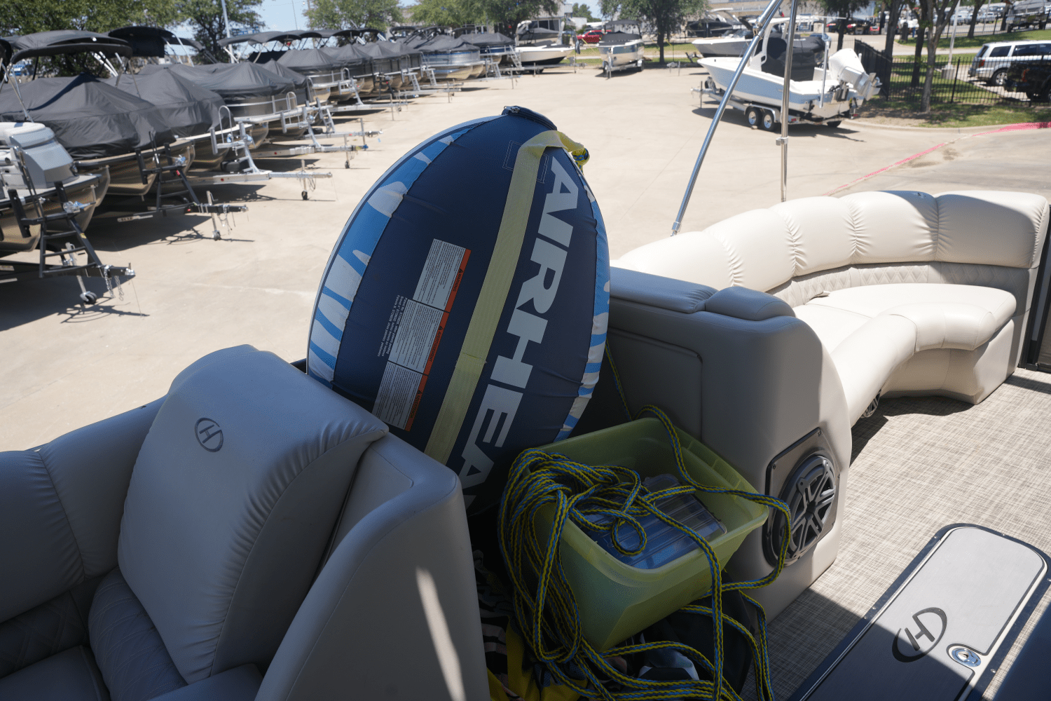 2019 Harris Solstice 220 Image Thumbnail #17