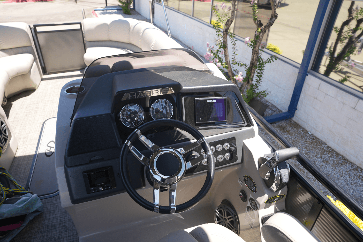 2019 Harris Solstice 220 Image Thumbnail #15