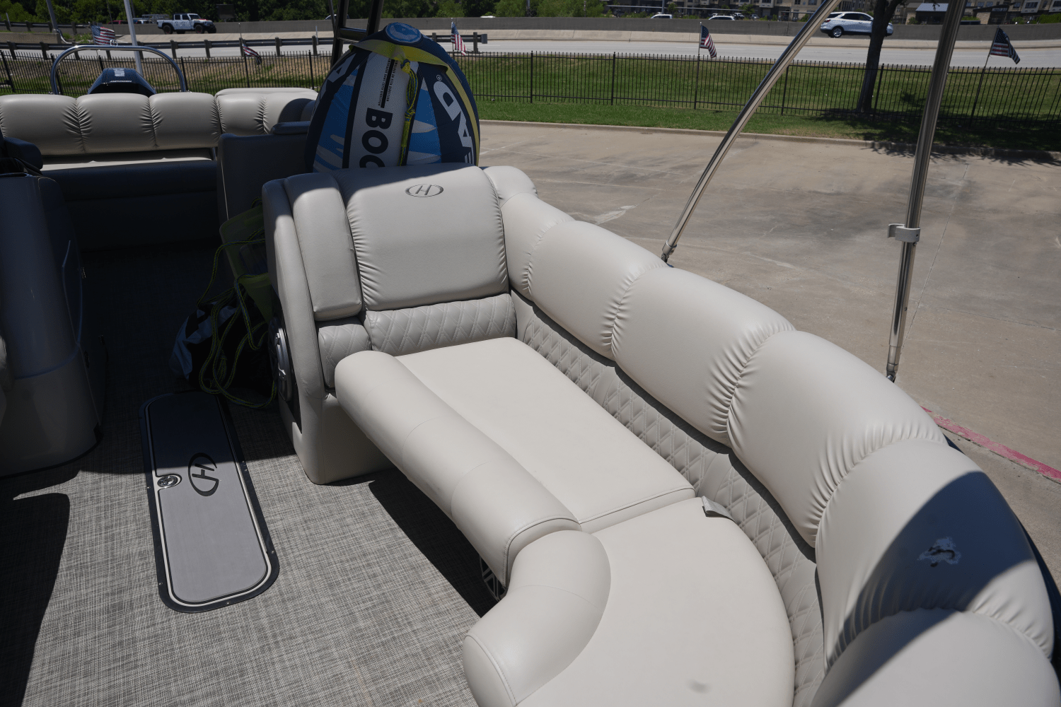 2019 Harris Solstice 220 Image Thumbnail #21