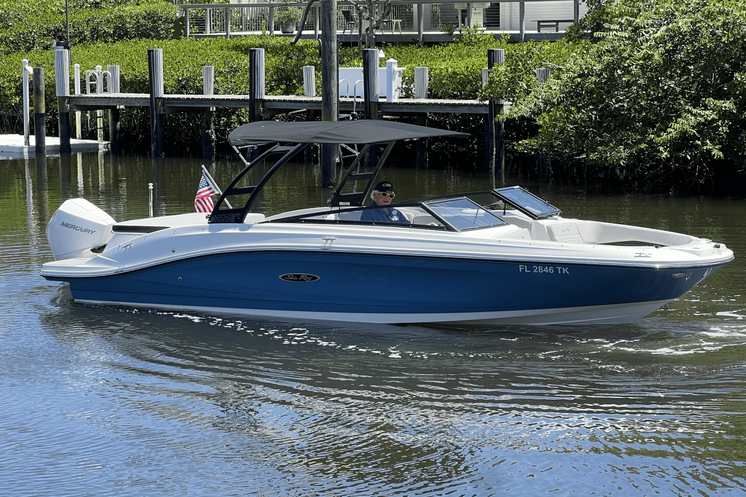 2023 Sea Ray 230 SPX-OB Image Thumbnail #8
