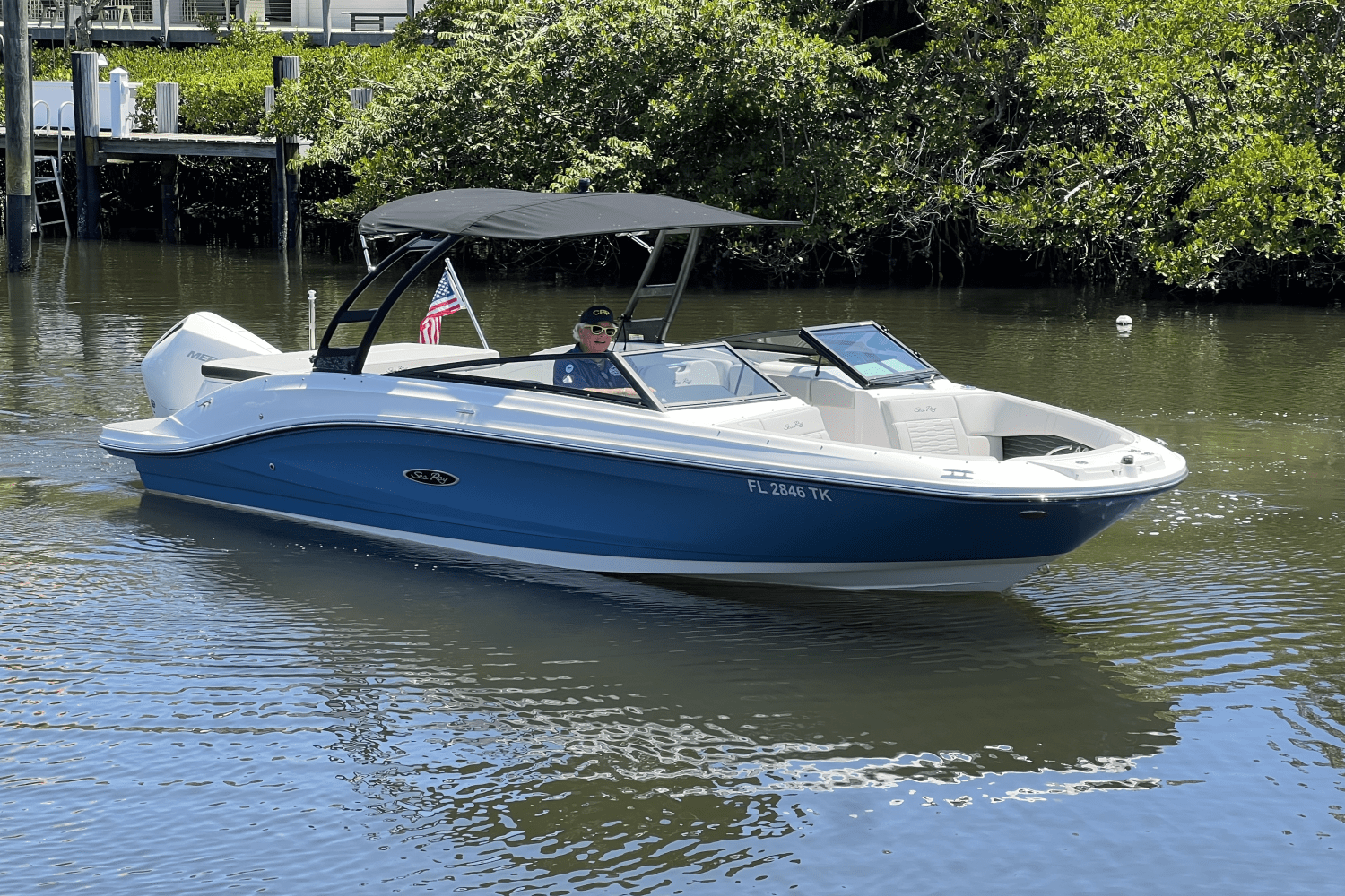 2023 Sea Ray 230 SPX-OB Image Thumbnail #4