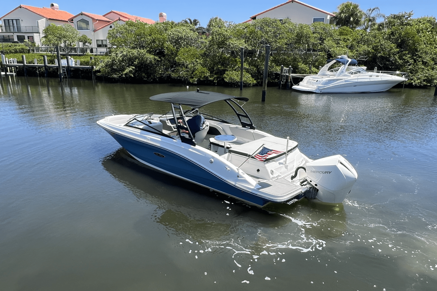 2023 Sea Ray 230 SPX-OB Image Thumbnail #14