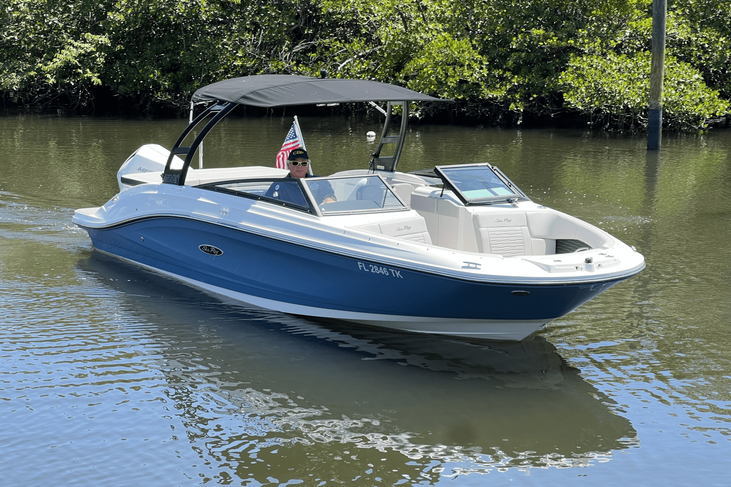 2023 Sea Ray 230 SPX-OB Image Thumbnail #2