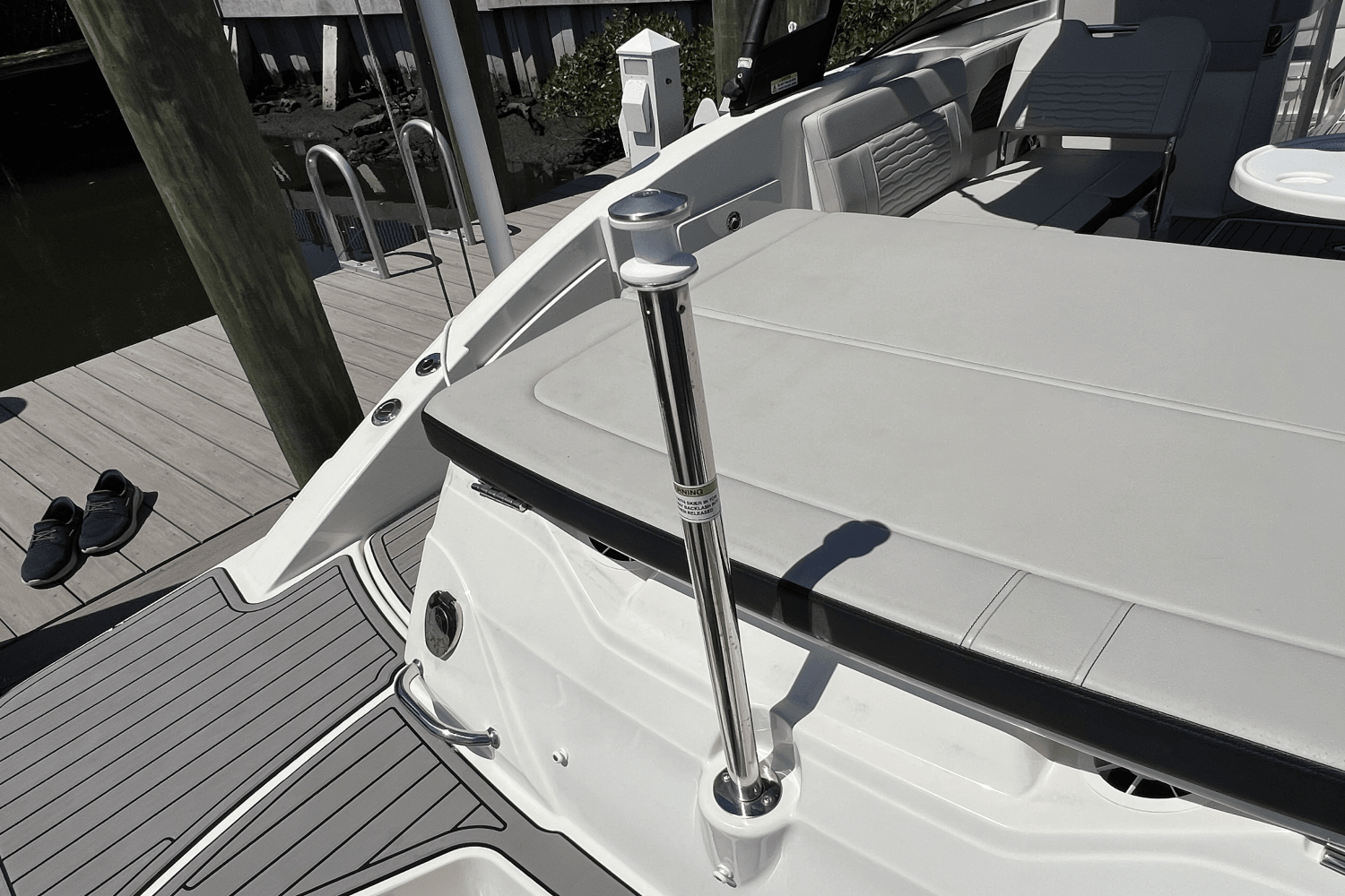 2023 Sea Ray 230 SPX-OB Image Thumbnail #40