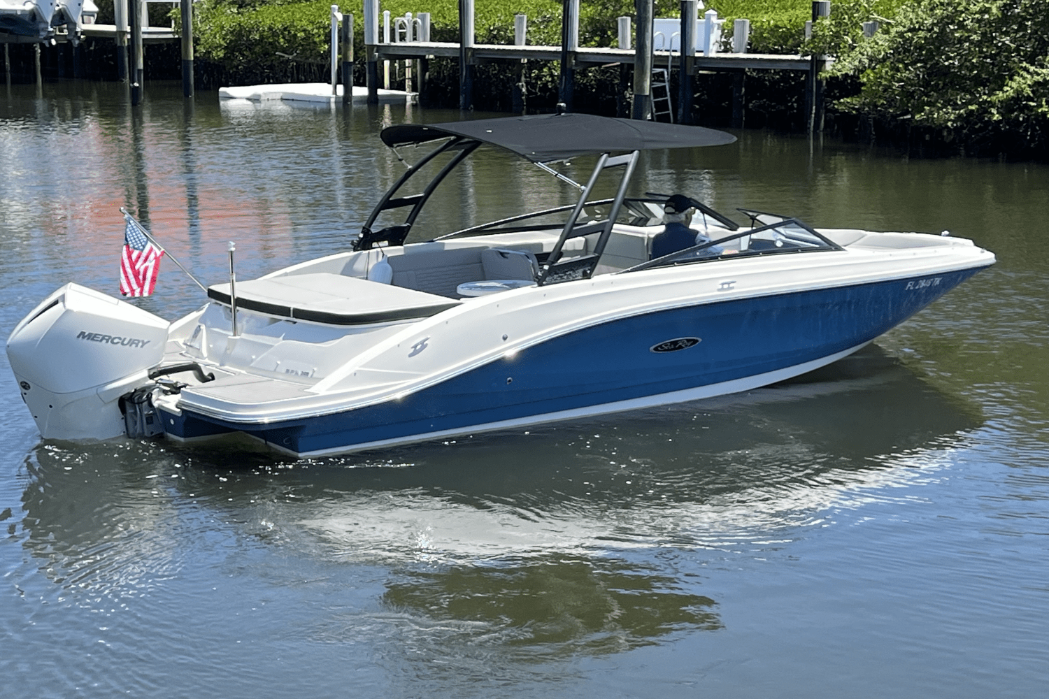 2023 Sea Ray 230 SPX-OB Image Thumbnail #18