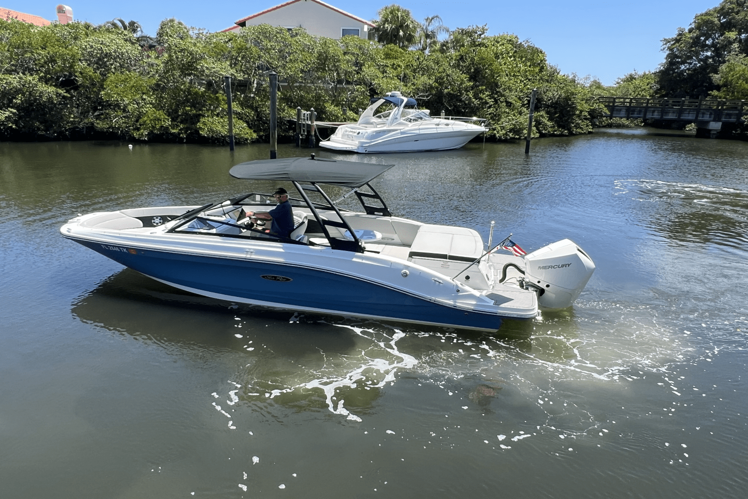 2023 Sea Ray 230 SPX-OB Image Thumbnail #13