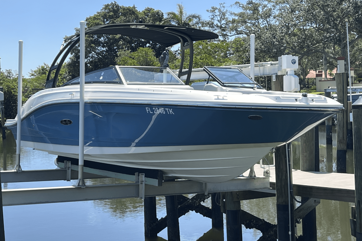 2023 Sea Ray 230 SPX-OB Image Thumbnail #23