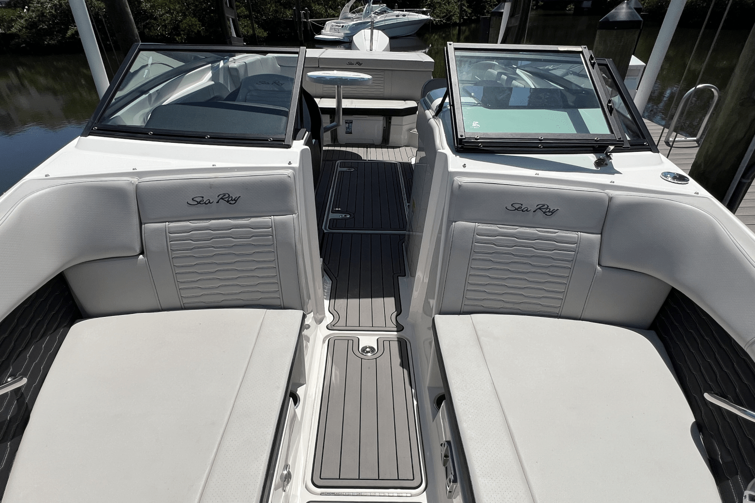 2023 Sea Ray 230 SPX-OB Image Thumbnail #82