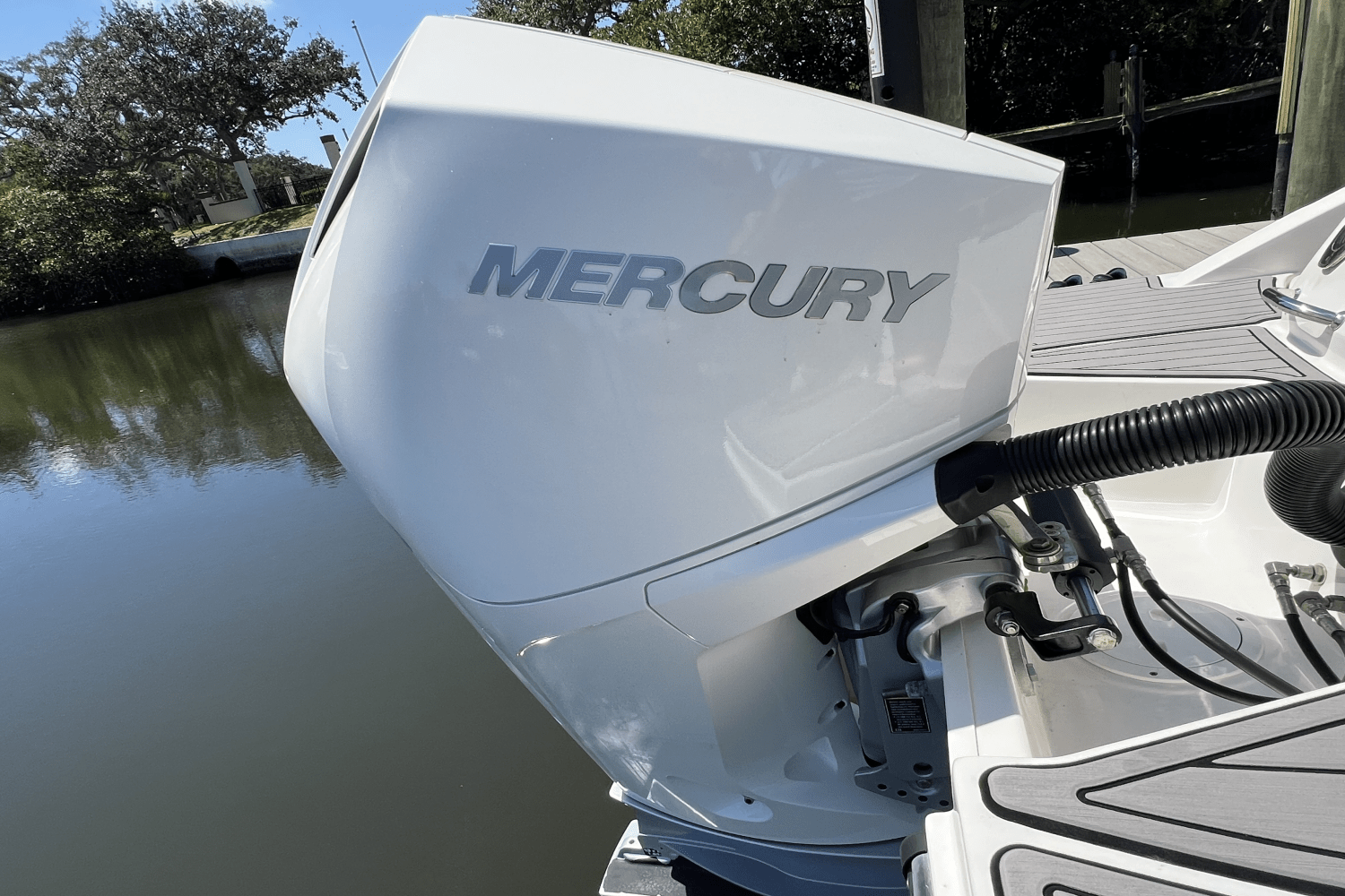 2023 Sea Ray 230 SPX-OB Image Thumbnail #41