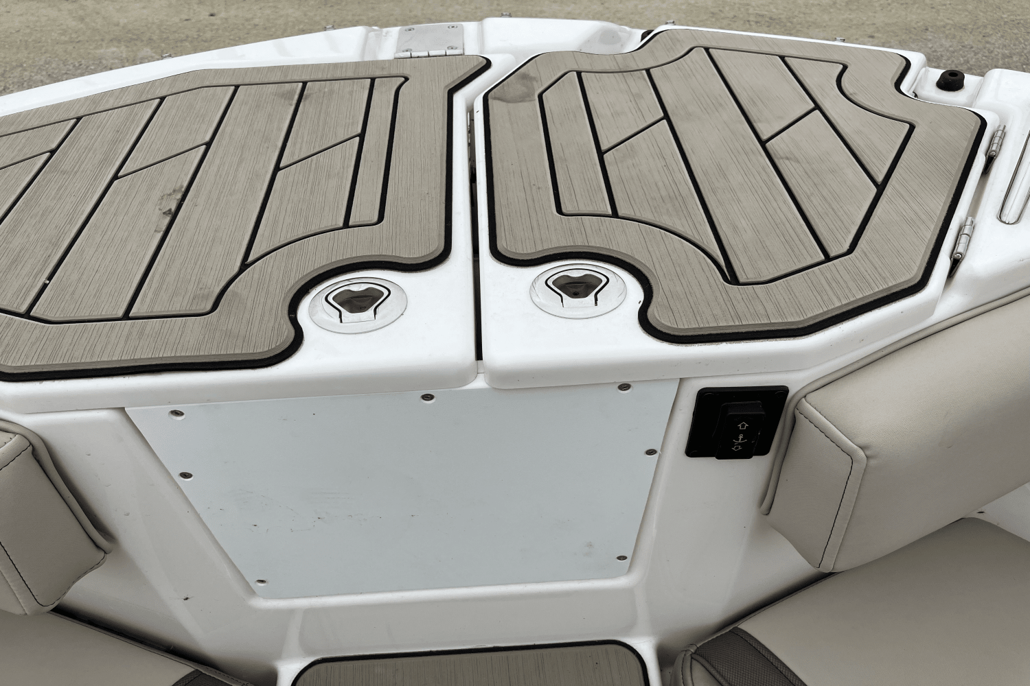 2022 Cutwater C 24 CW Image Thumbnail #28