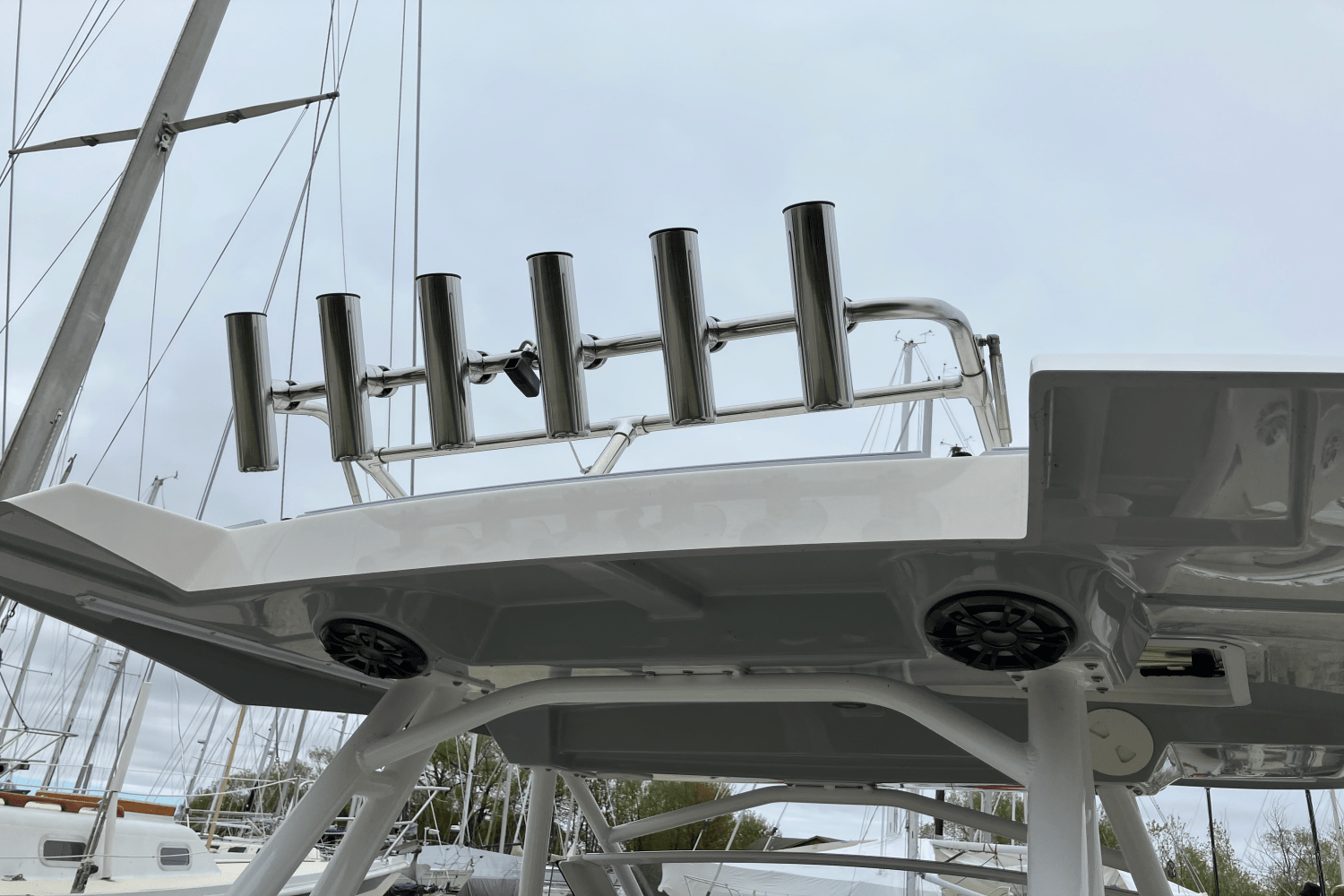 2022 Cutwater C 24 CW Image Thumbnail #9