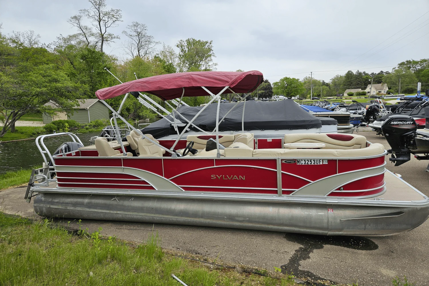 2018 Sylvan MIRAGE 8522ENT Image Thumbnail #3