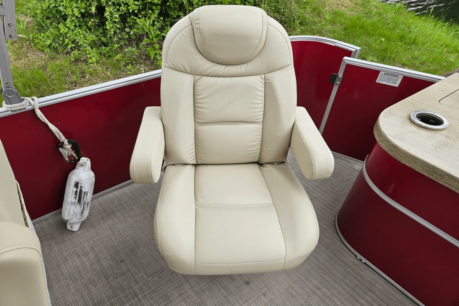 2018 Sylvan MIRAGE 8522ENT Image Thumbnail #9