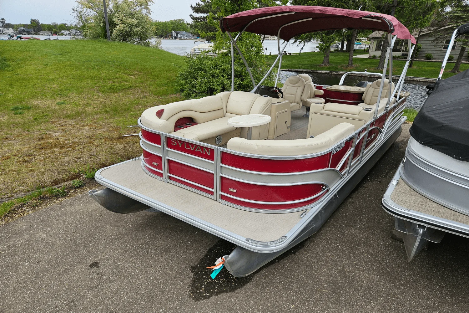 2018 Sylvan MIRAGE 8522ENT Image Thumbnail #0