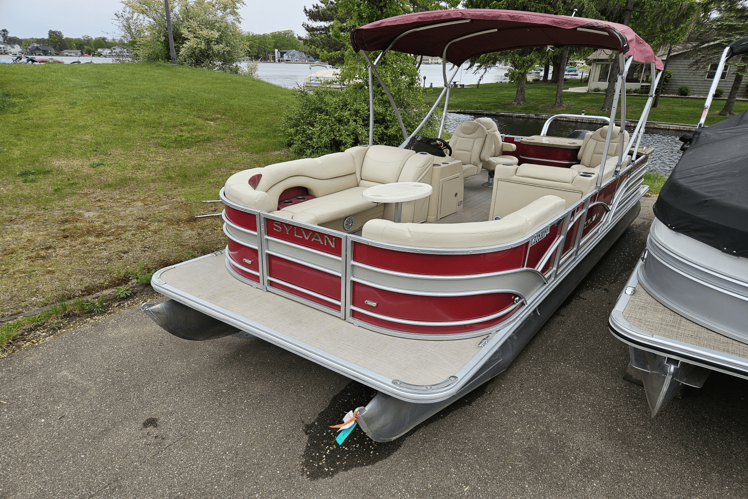 2018 Sylvan MIRAGE 8522ENT Image Thumbnail #0