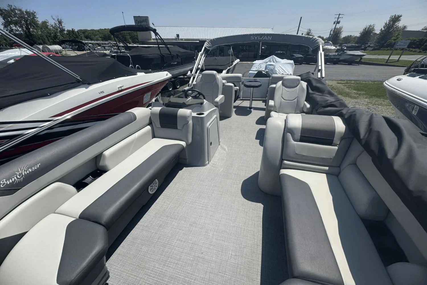 2023 Sun Chaser GENEVA 24LRDH Image Thumbnail #3