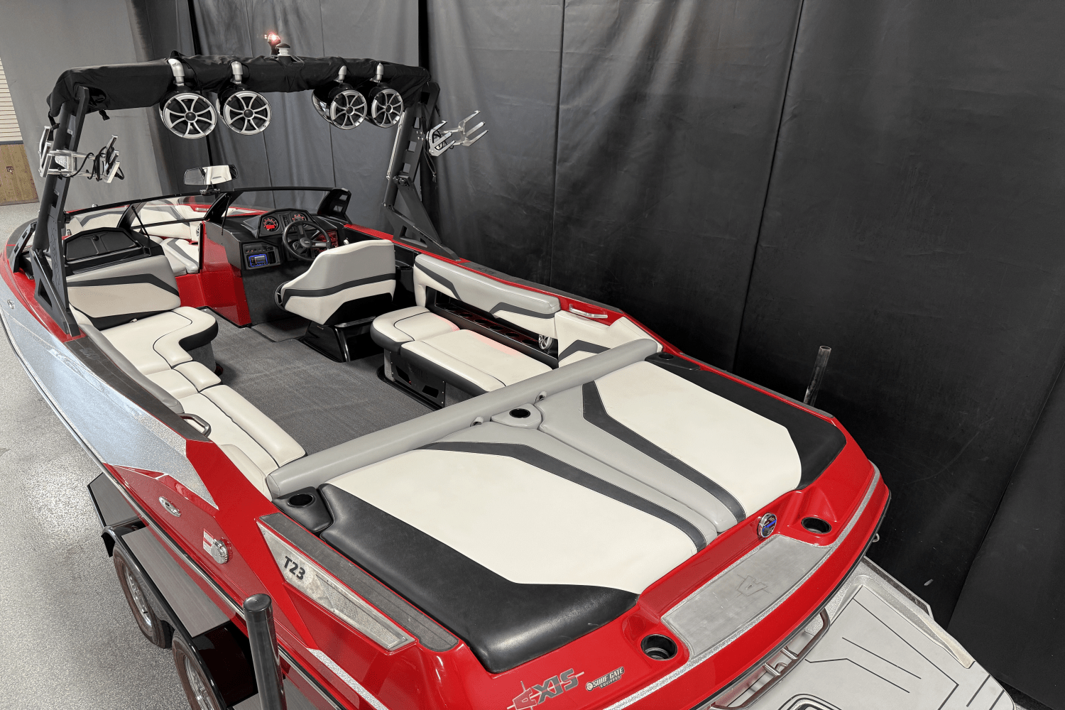2016 Axis T23 Image Thumbnail #10
