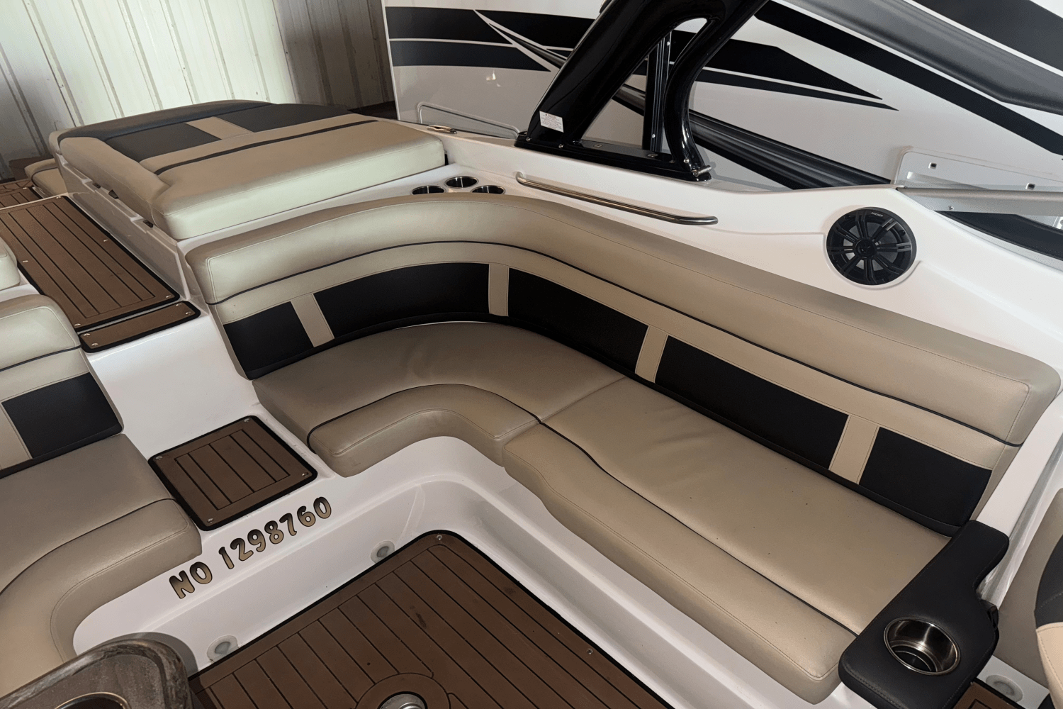 2019 Rinker QX29 Image Thumbnail #14