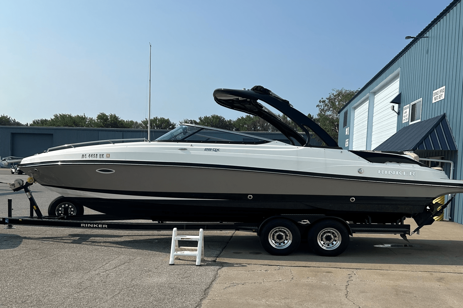 2019 Rinker QX29 Image Thumbnail #1