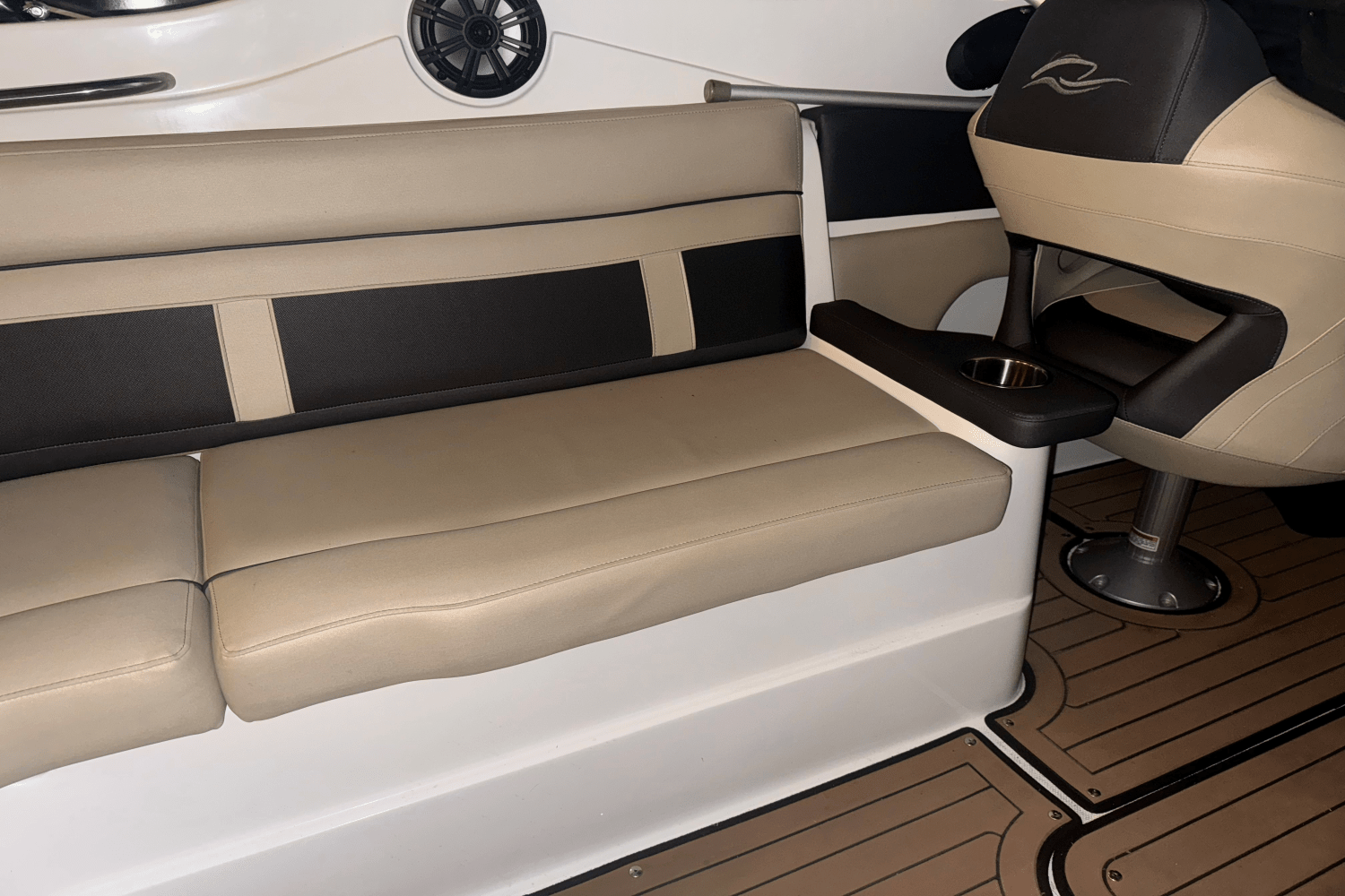2019 Rinker QX29 Image Thumbnail #11