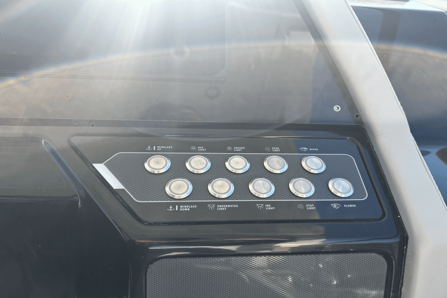 2024 Cruisers Yachts 34 GLS Image Thumbnail #73