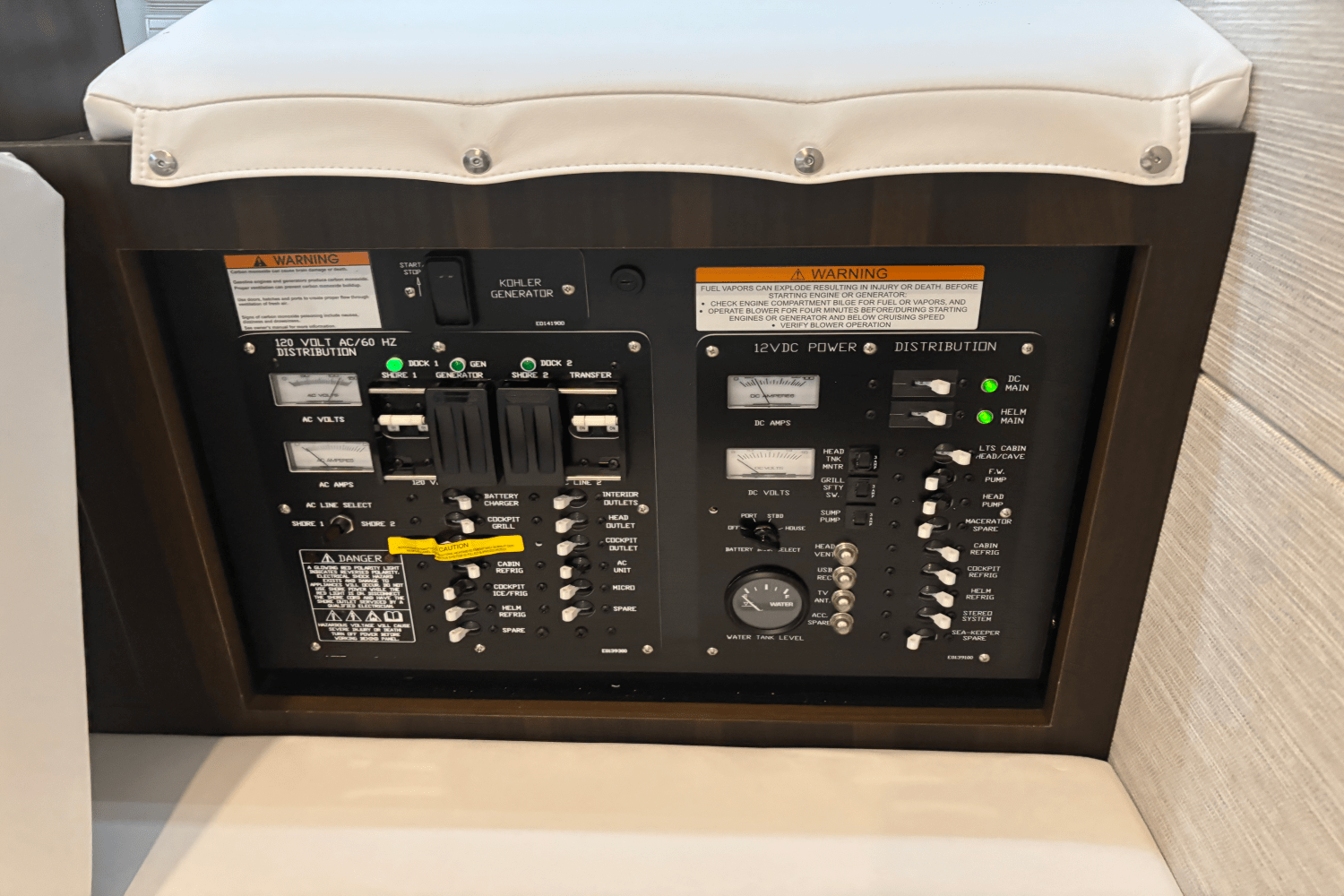 2024 Cruisers Yachts 34 GLS Image Thumbnail #35