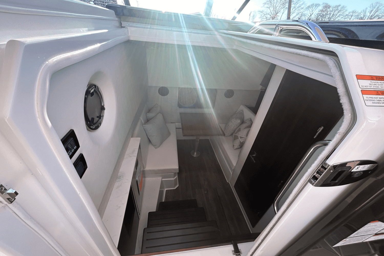 2024 Cruisers Yachts 34 GLS Image Thumbnail #78