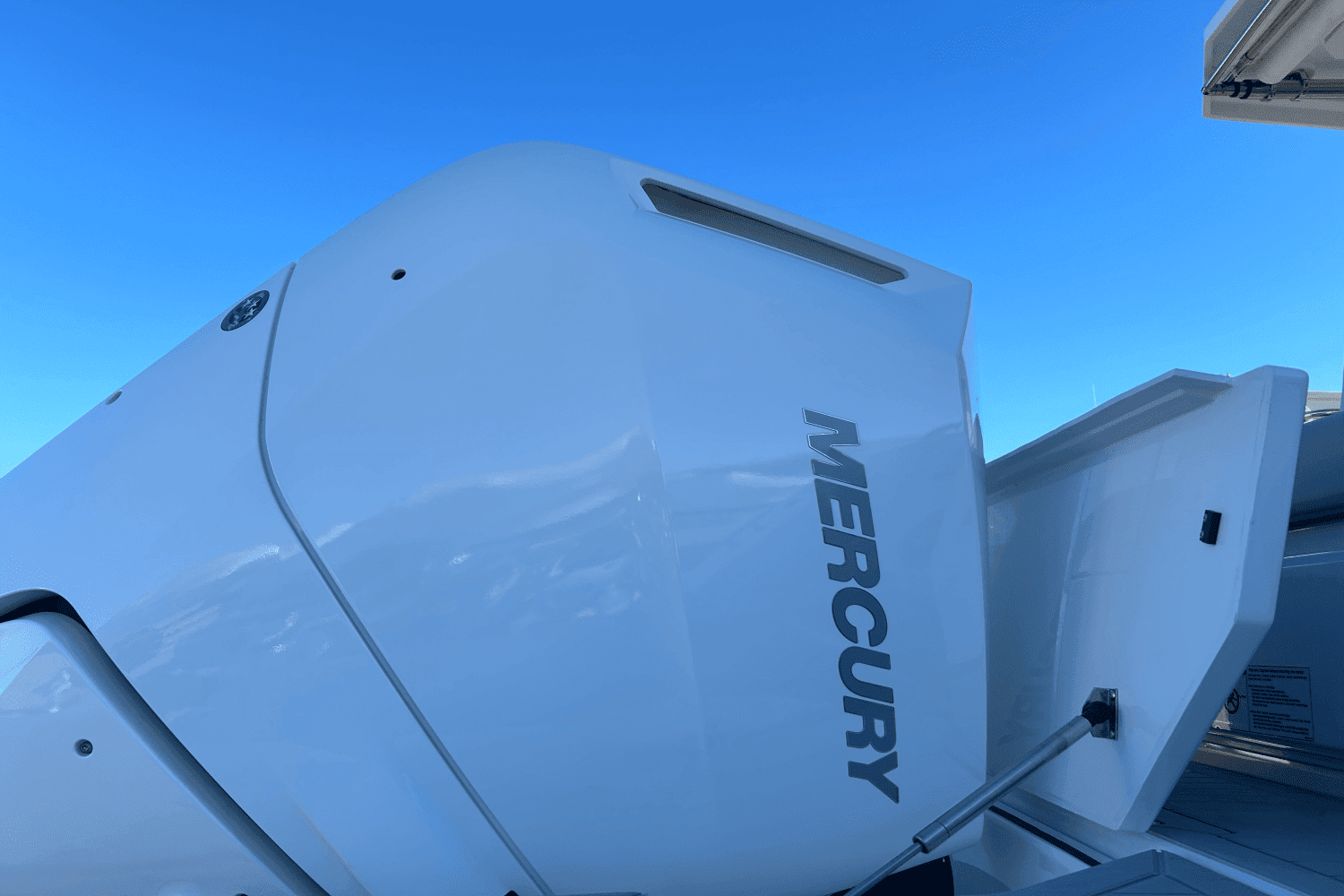 2024 Cruisers Yachts 34 GLS Image Thumbnail #40