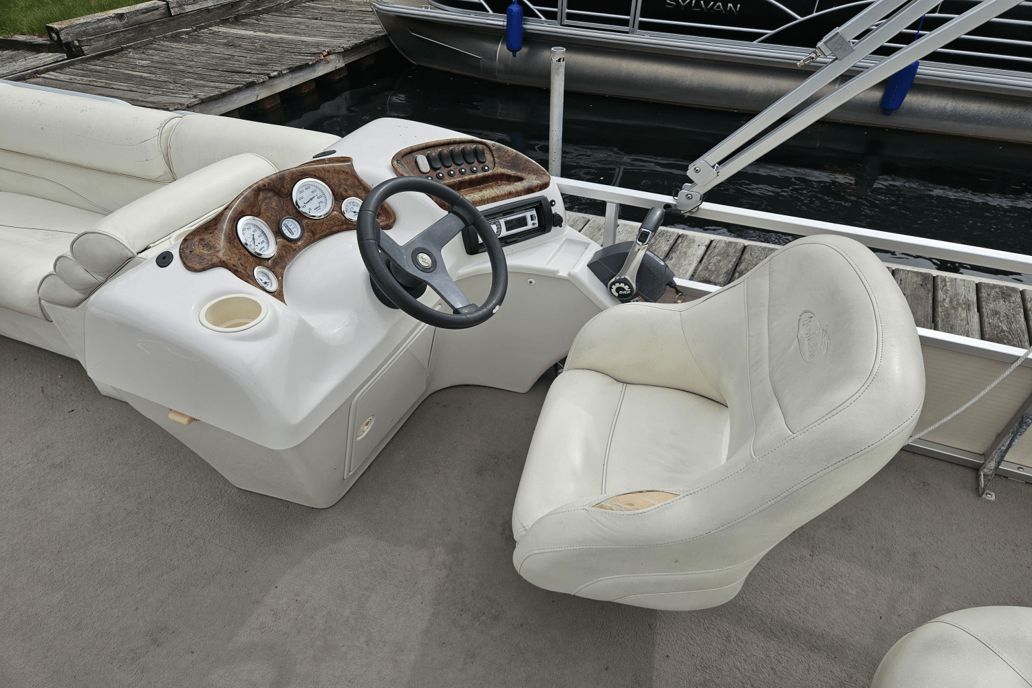 2010 Misty Harbor 2285CS Image Thumbnail #4