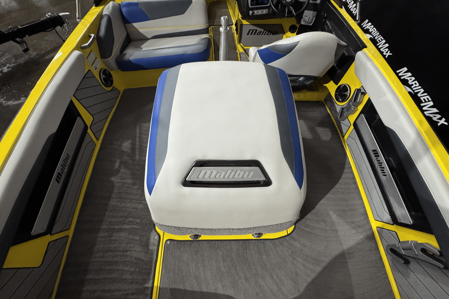 2017 Malibu RESPONSE TXI Image Thumbnail #18