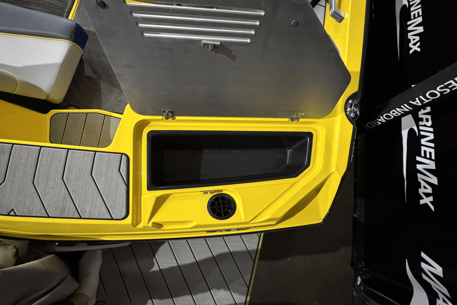 2017 Malibu RESPONSE TXI Image Thumbnail #11