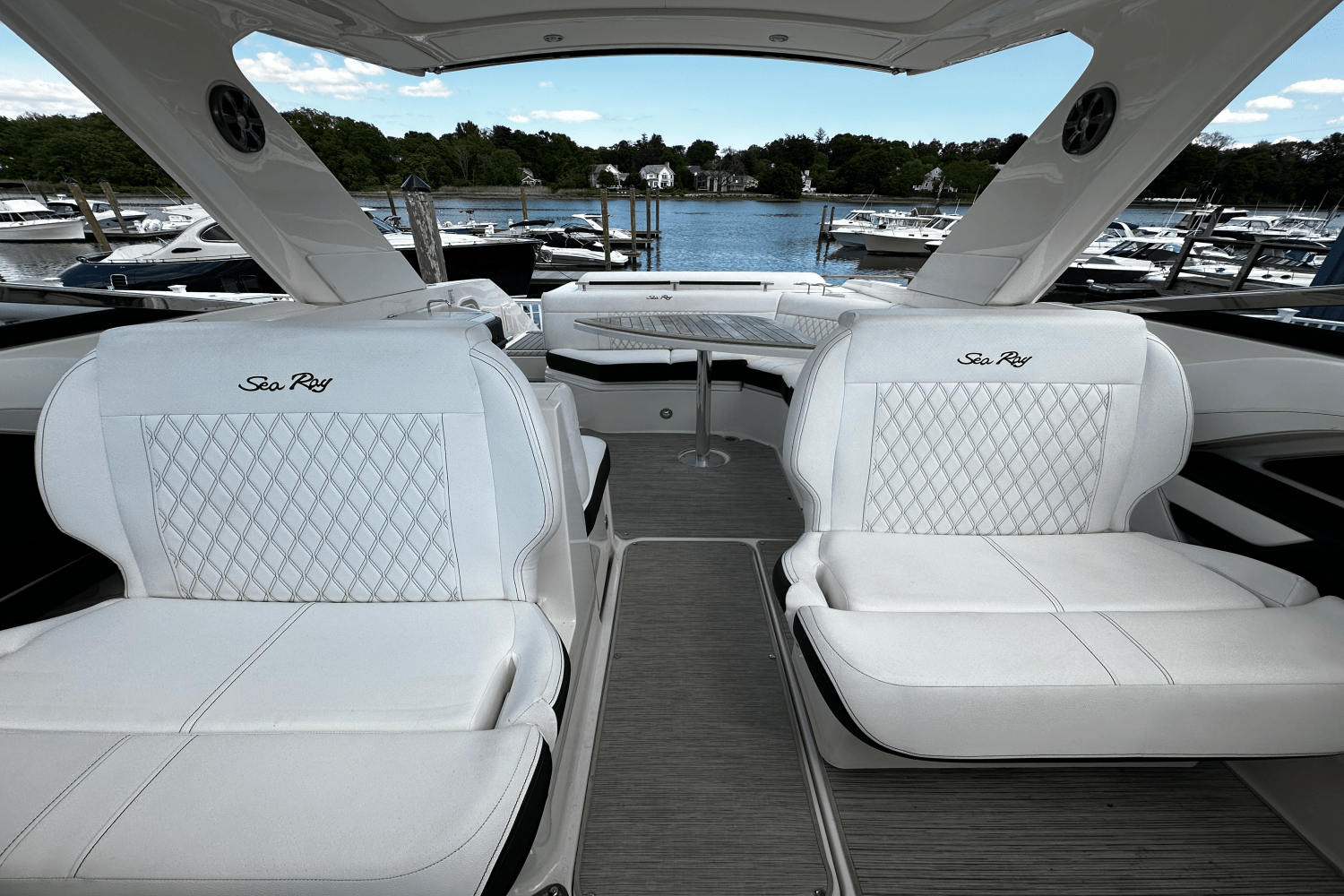 2021 Sea Ray 310 SLX Image Thumbnail #18