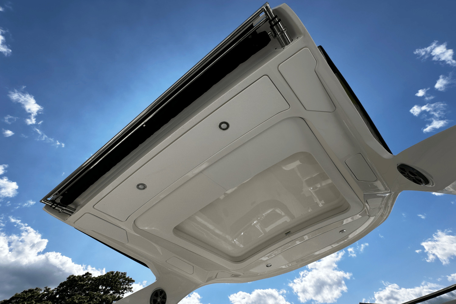 2021 Sea Ray 310 SLX Image Thumbnail #32