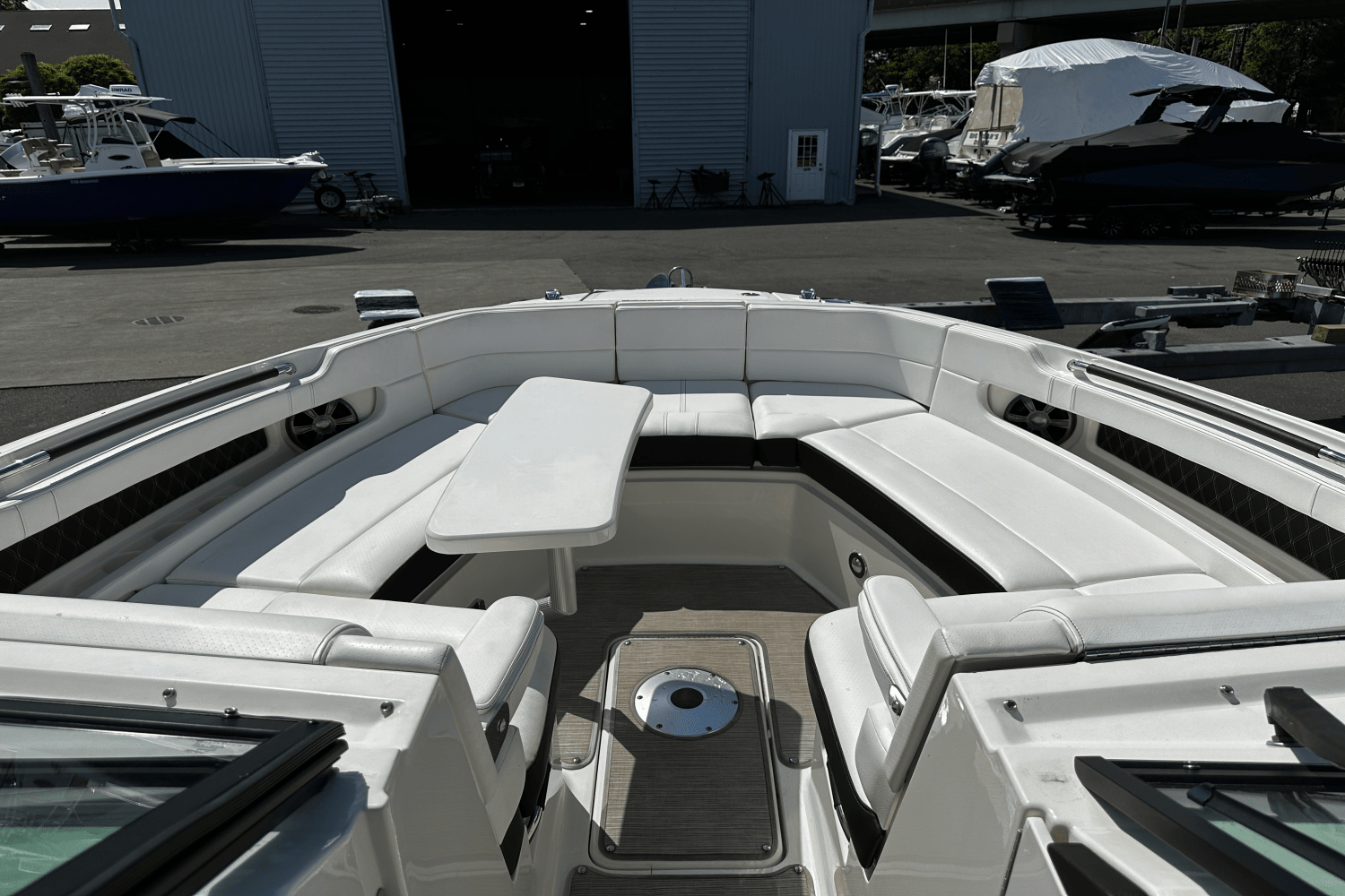 2021 Sea Ray 310 SLX Image Thumbnail #27