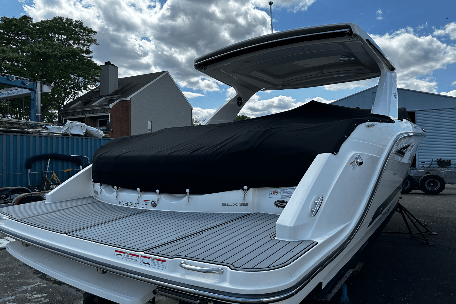 2021 Sea Ray 310 SLX Image Thumbnail #3