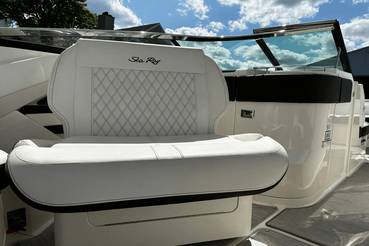 2021 Sea Ray 310 SLX Image Thumbnail #20