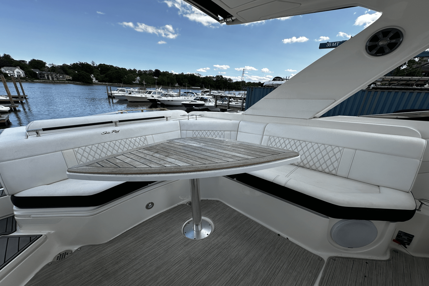 2021 Sea Ray 310 SLX Image Thumbnail #12